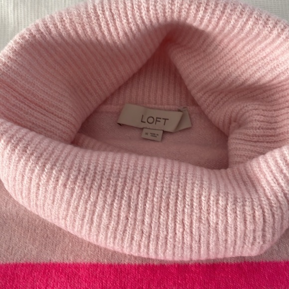 Loft Pink Striped Turtleneck sweater - Picture 2 of 3